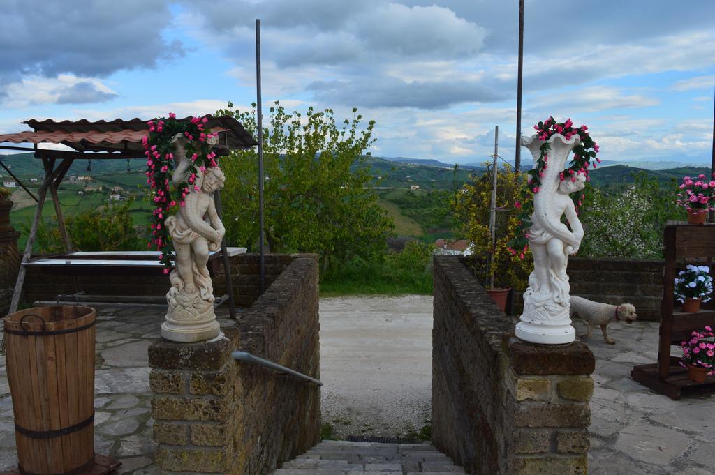 Villa Tre Colli Agri B&B 아리아노이르피노 외부 사진