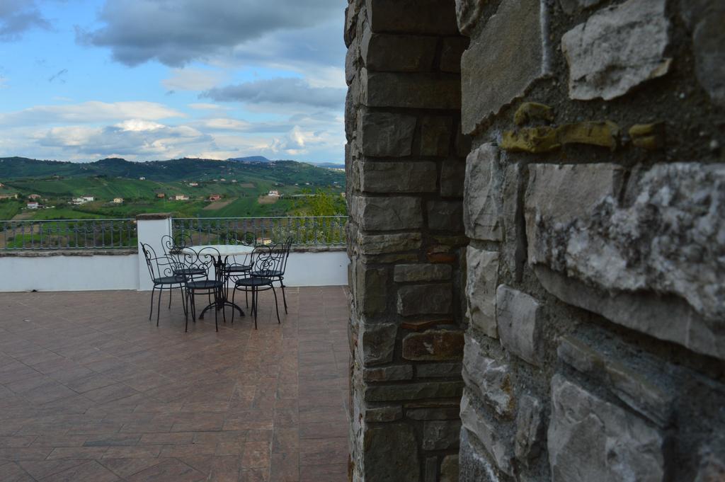 Villa Tre Colli Agri B&B 아리아노이르피노 외부 사진