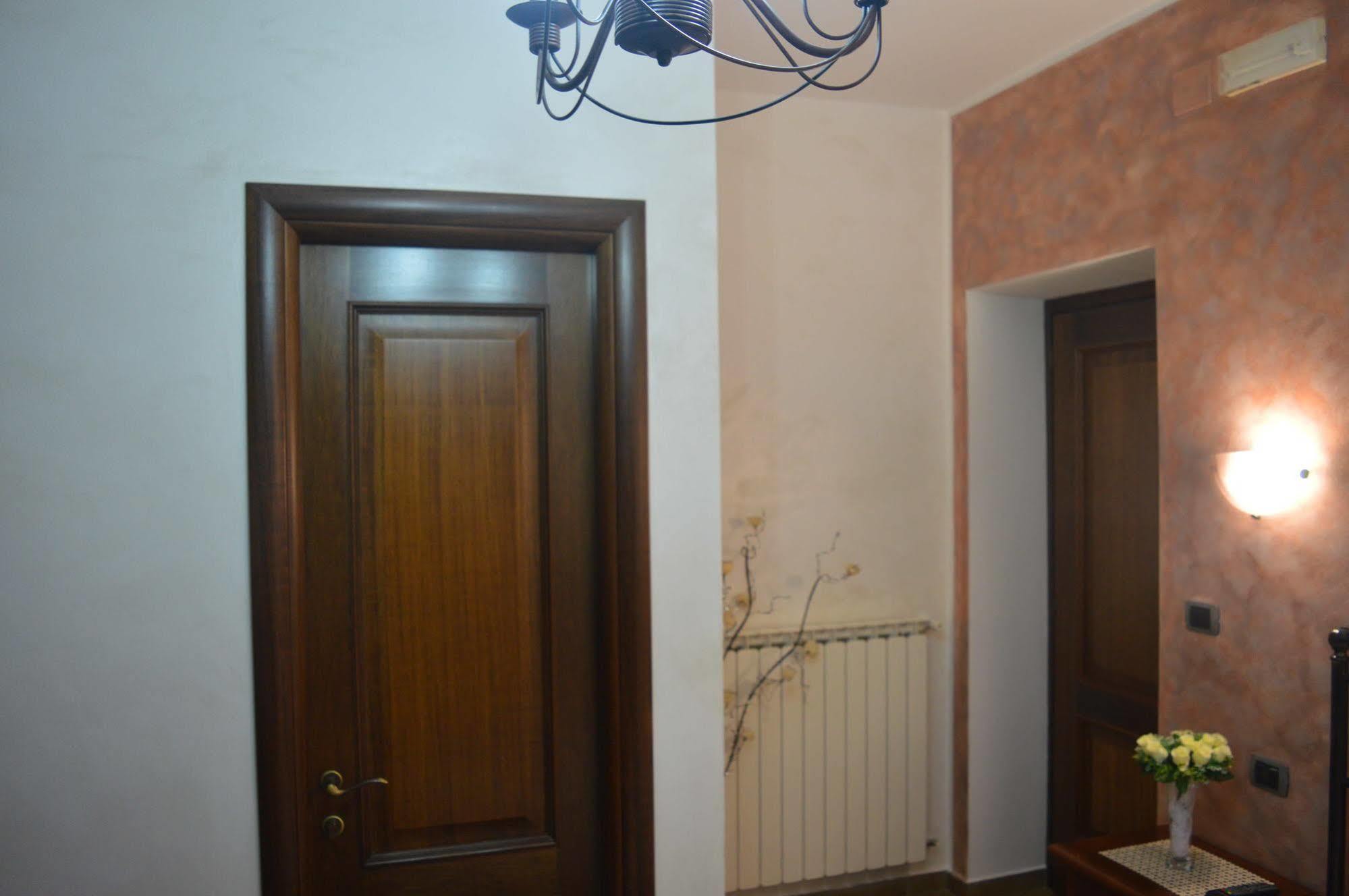 Villa Tre Colli Agri B&B 아리아노이르피노 외부 사진