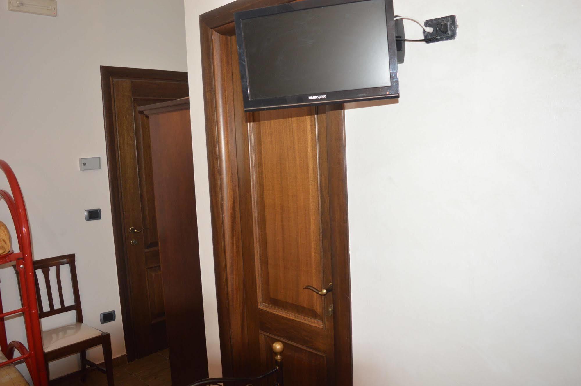 Villa Tre Colli Agri B&B 아리아노이르피노 외부 사진