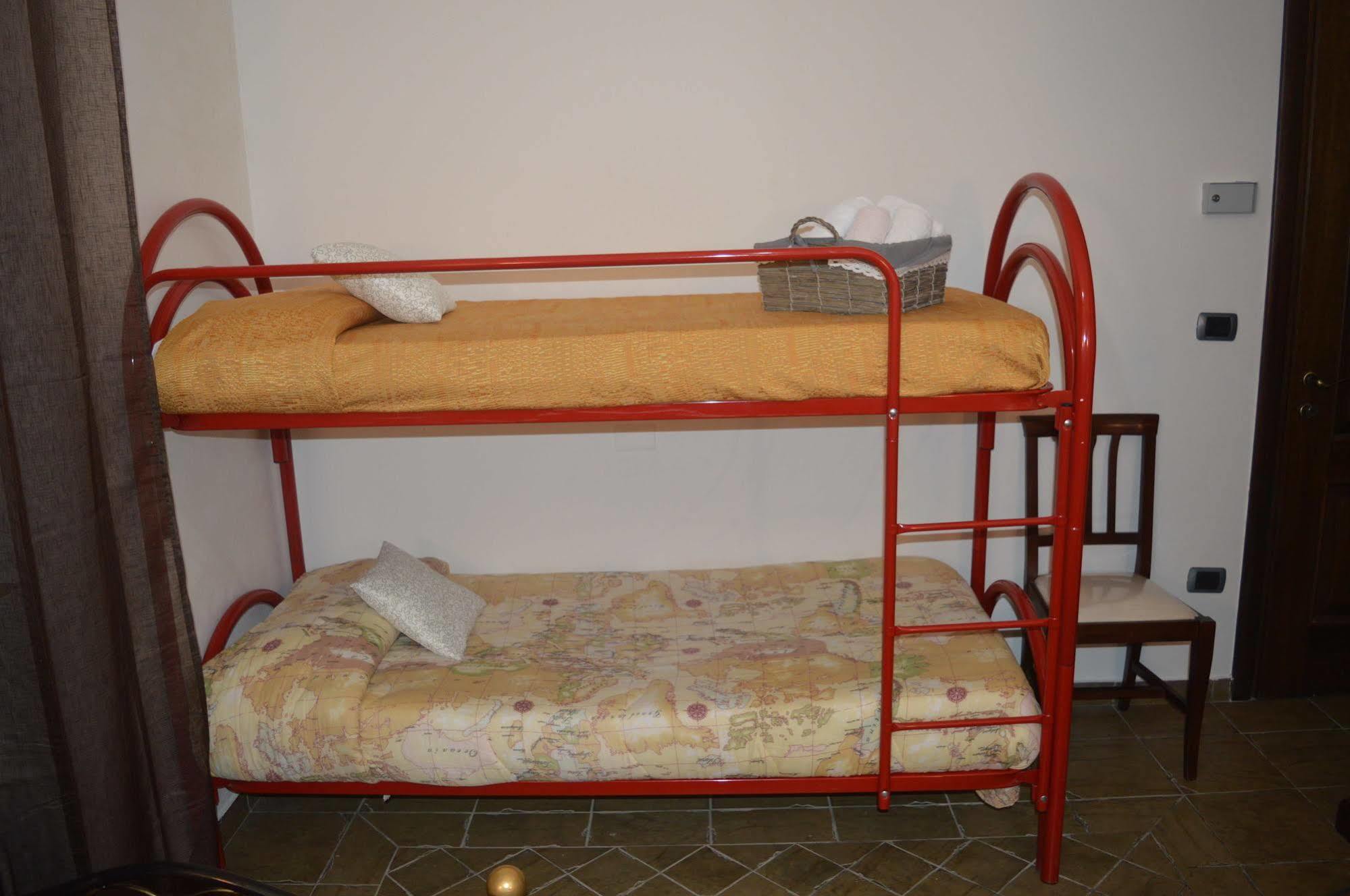 Villa Tre Colli Agri B&B 아리아노이르피노 외부 사진
