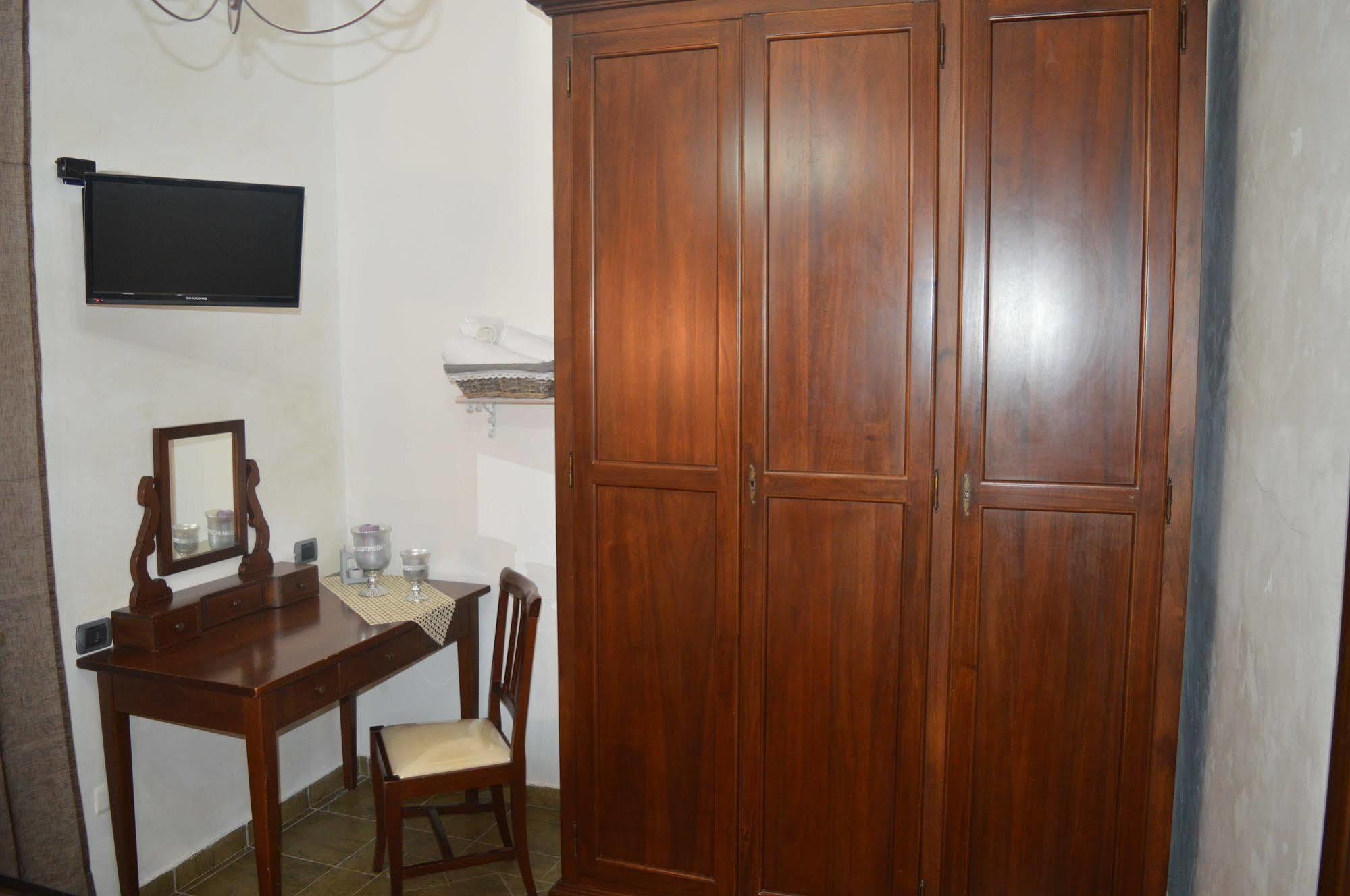 Villa Tre Colli Agri B&B 아리아노이르피노 외부 사진