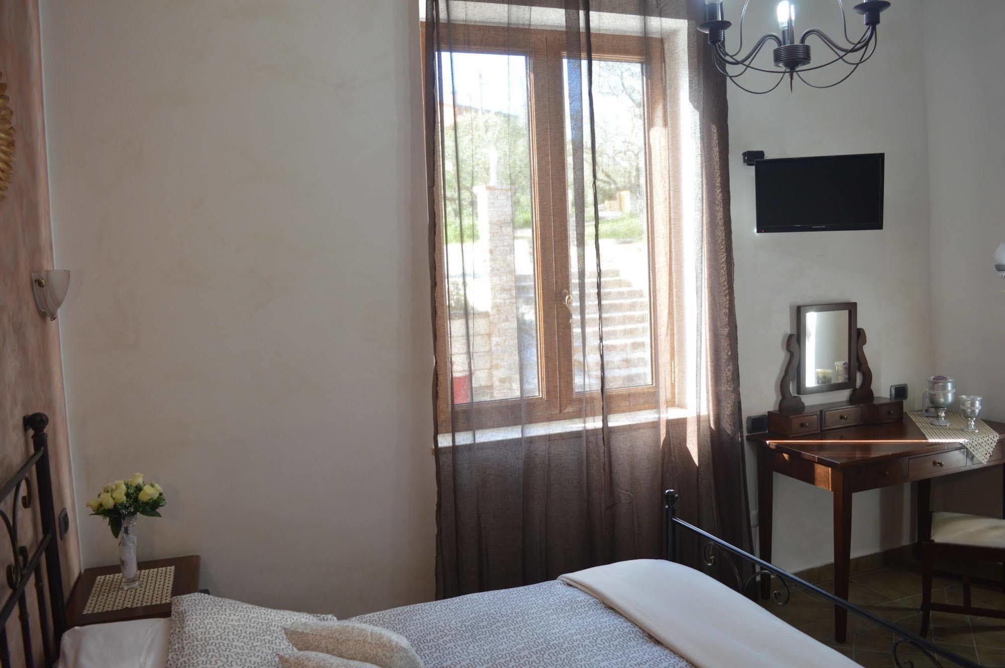 Villa Tre Colli Agri B&B 아리아노이르피노 외부 사진